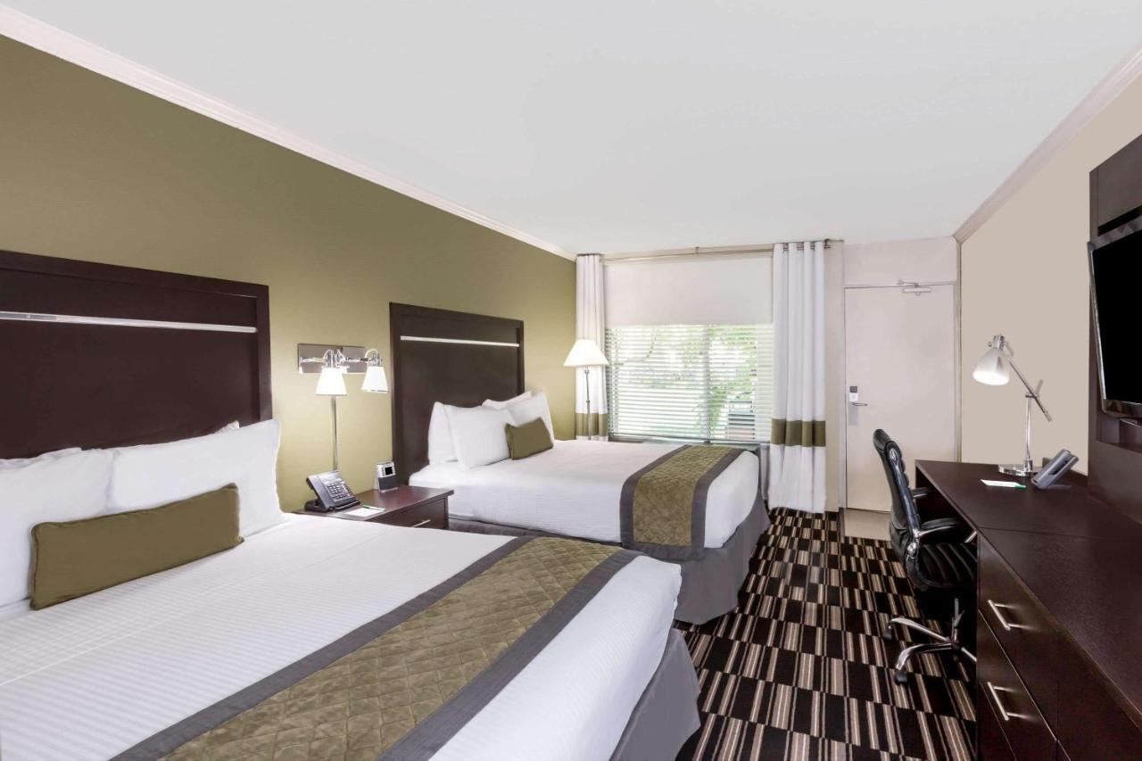 Wyndham Garden San Jose Airport Hotel Luaran gambar